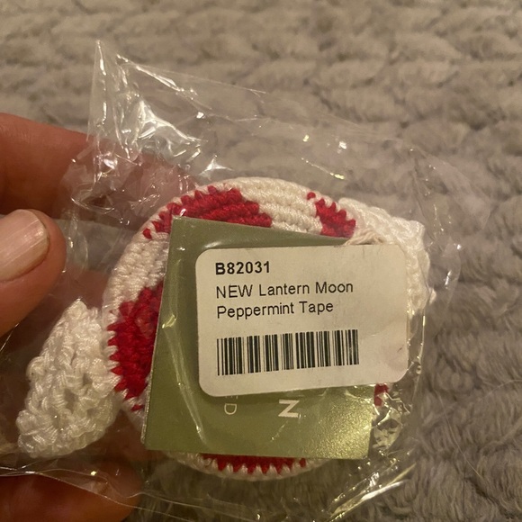 Cute red/white candy tape measure. - Picture 2 of 3